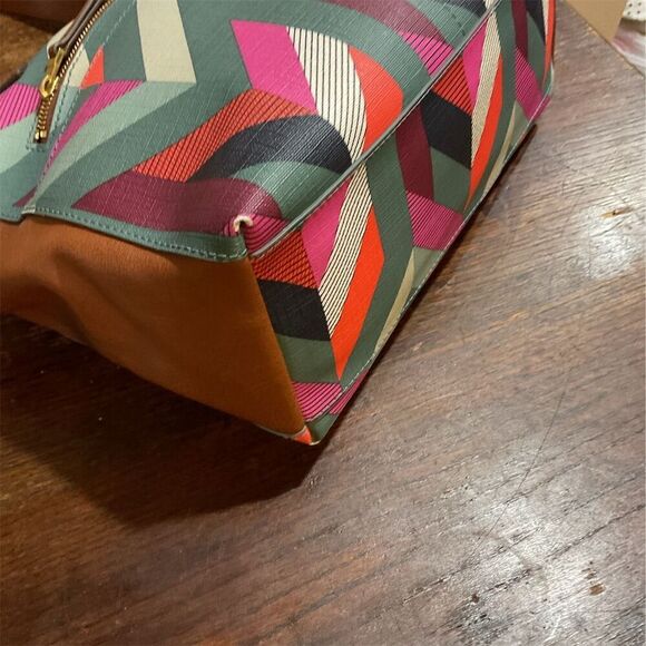Fossil Fiona Chevron Blue/Pink Tote Bag PVC Canvas Faux Leather Women's Zip​​ - Picture 9 of 12